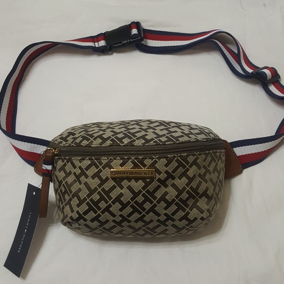 Tommy Hilfiger Other - New with tags AUTHENTIC Tommy Hilfiger fanny bag